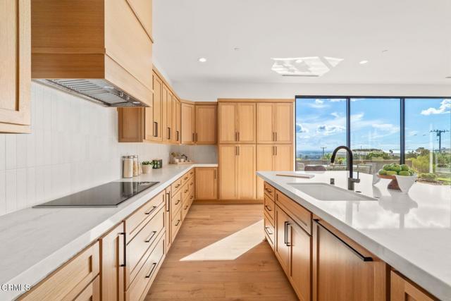 MLS #V1-33466 image #4