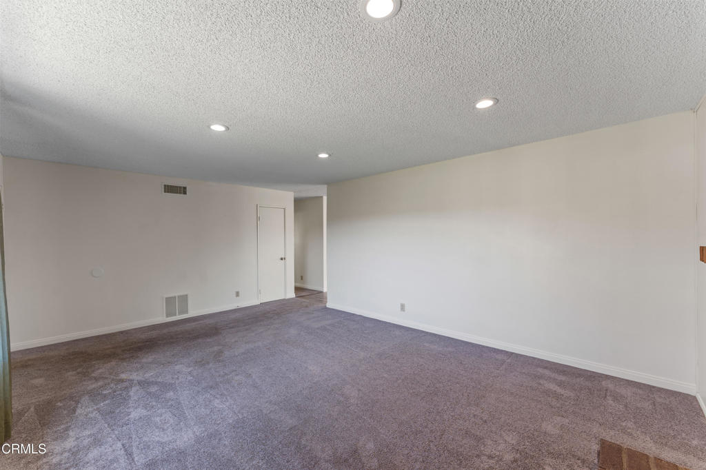 MLS #V1-33467 image #13