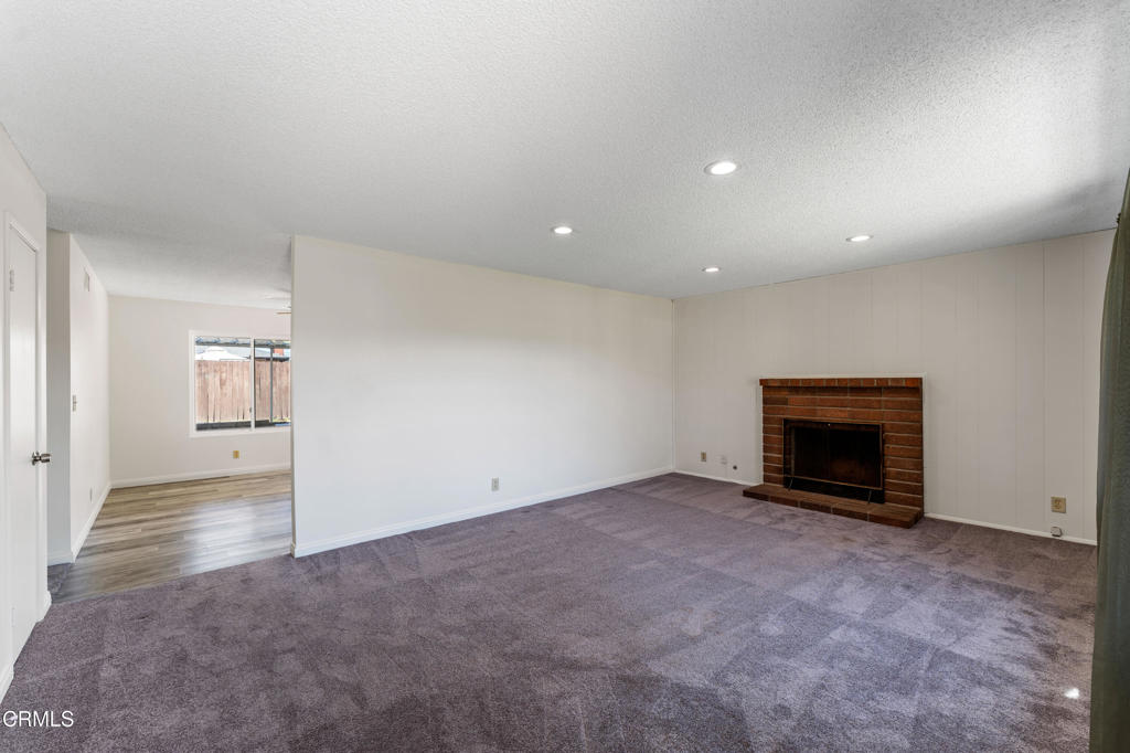 MLS #V1-33467 image #9