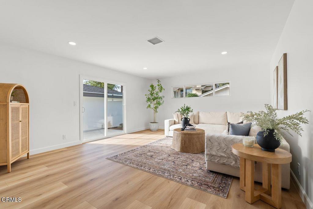 MLS #V1-33470 image #18