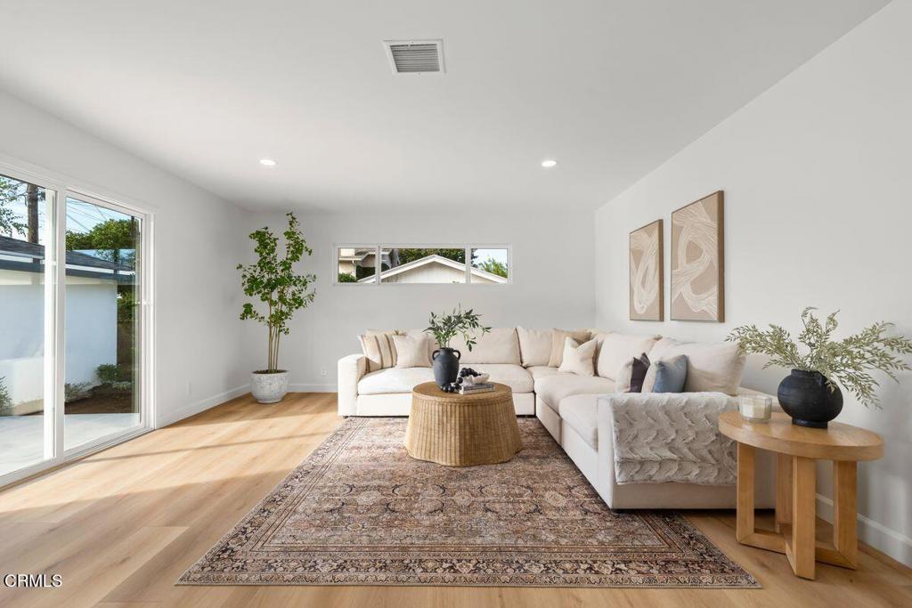 MLS #V1-33470 image #5