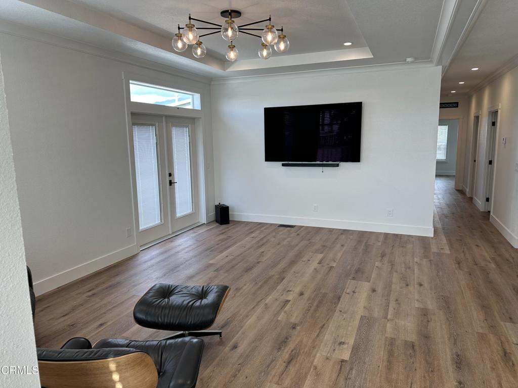 MLS #V1-33474 image #5