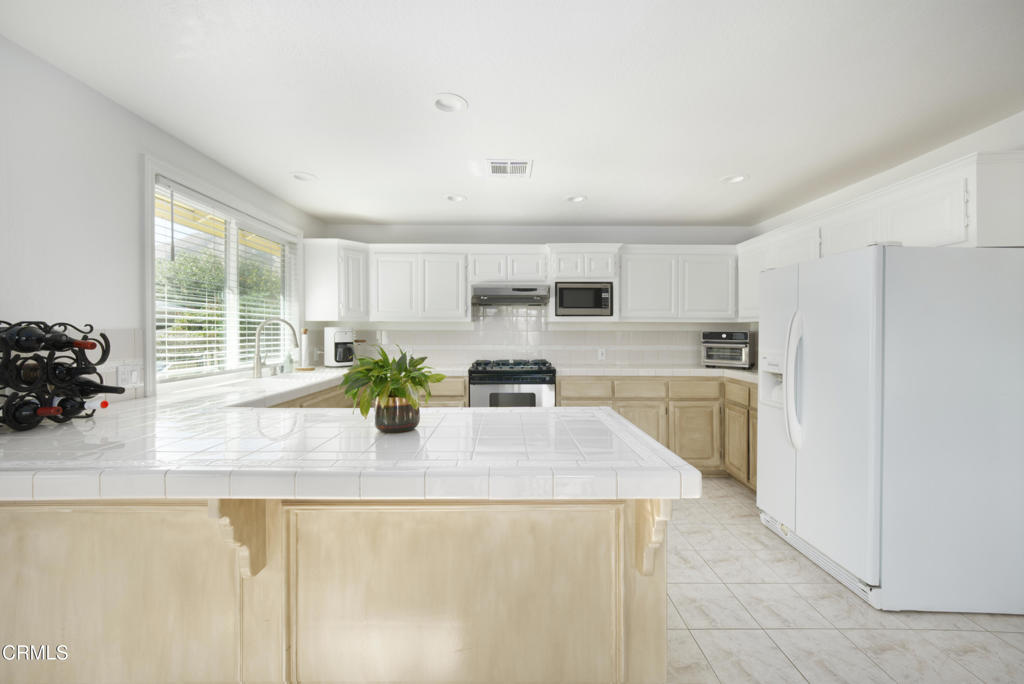 MLS #V1-33477 image #11