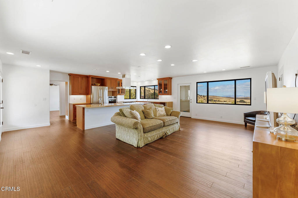 MLS #V1-33482 image #25