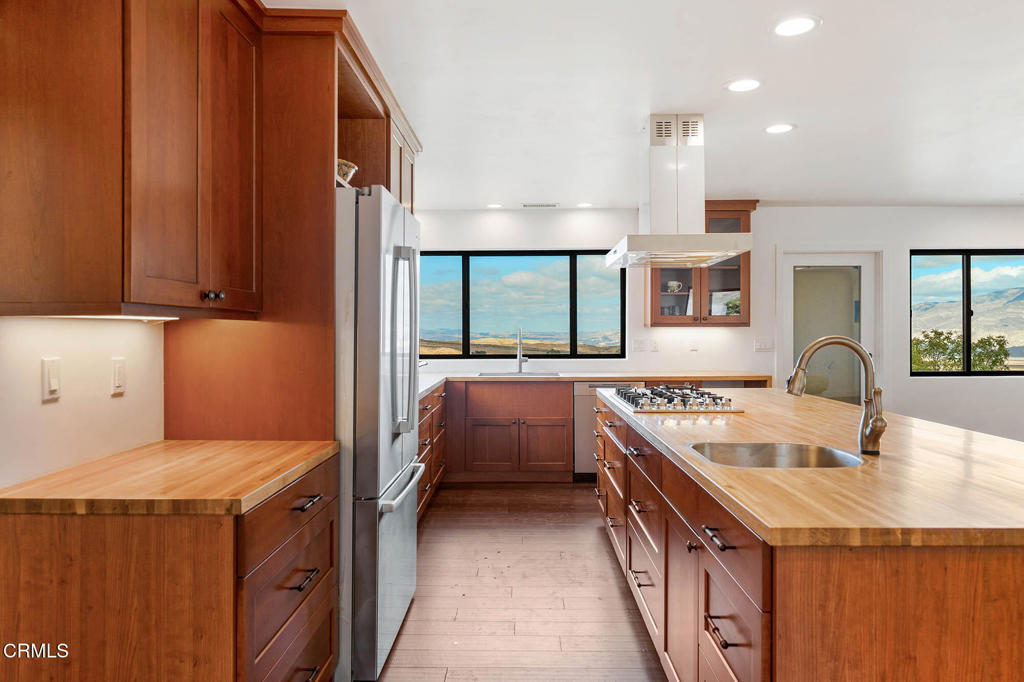 MLS #V1-33482 image #28