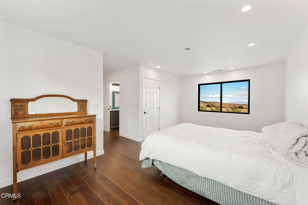 MLS #V1-33482 image #8