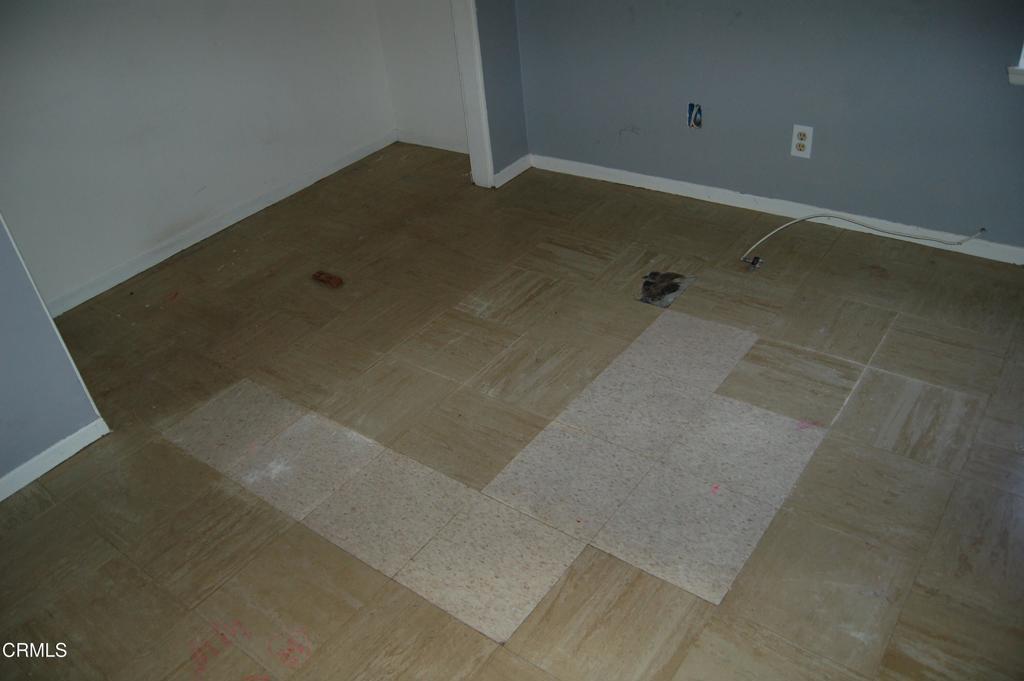 MLS #V1-33486 image #10