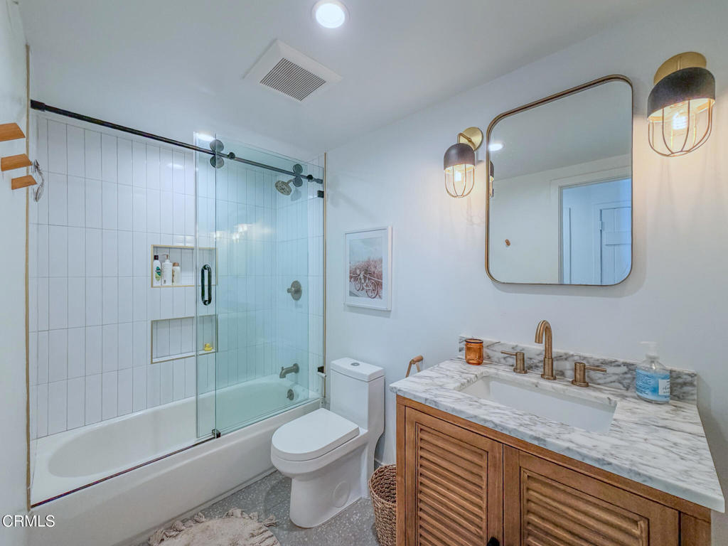 MLS #V1-33488 image #12