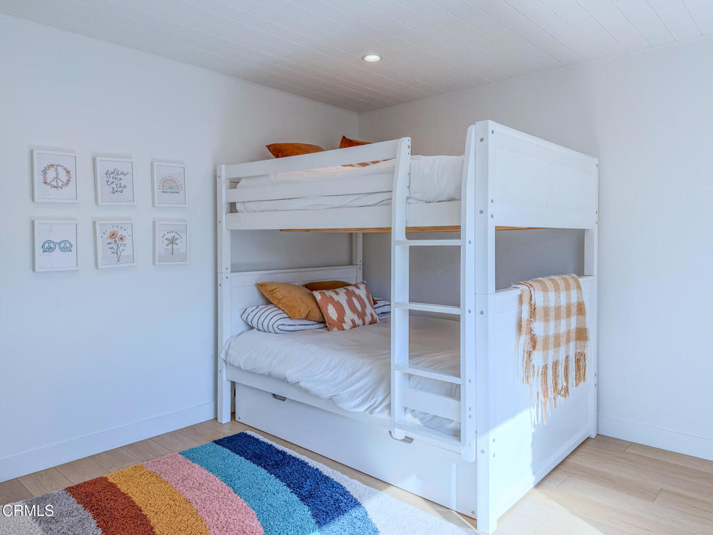 MLS #V1-33488 image #20