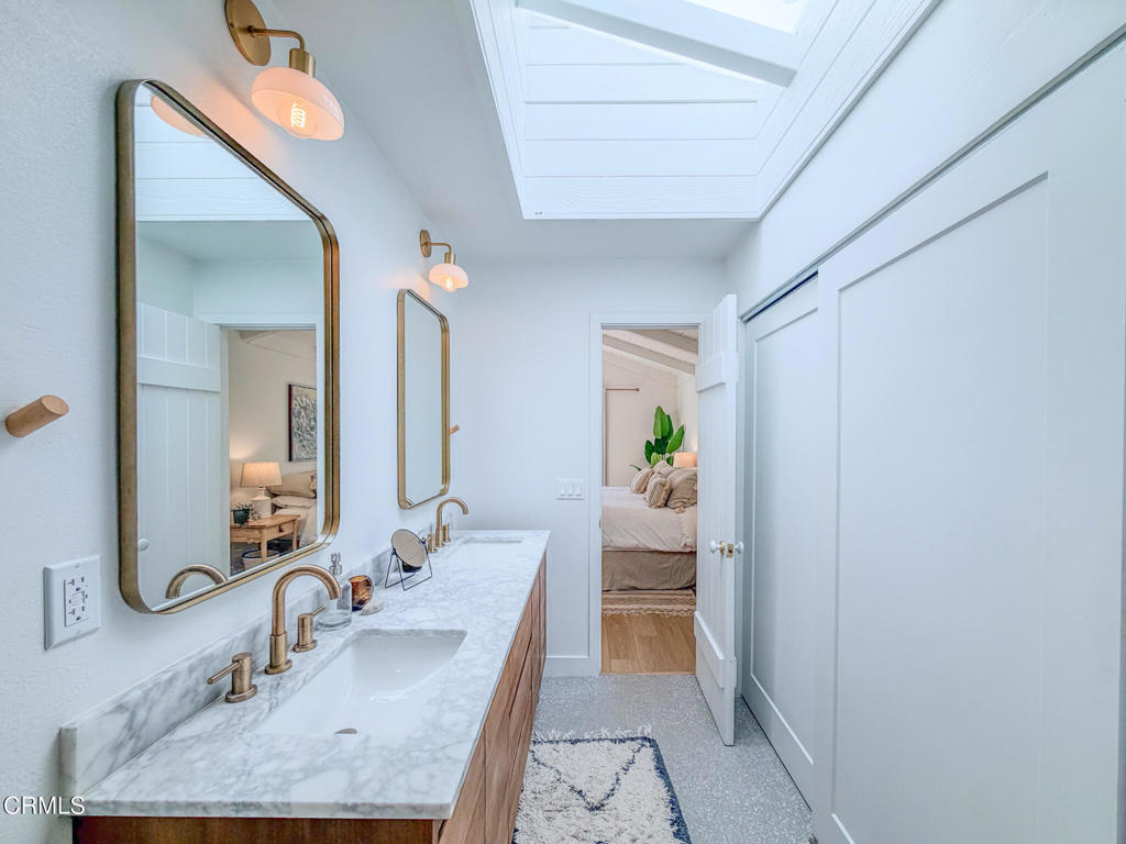 MLS #V1-33488 image #31