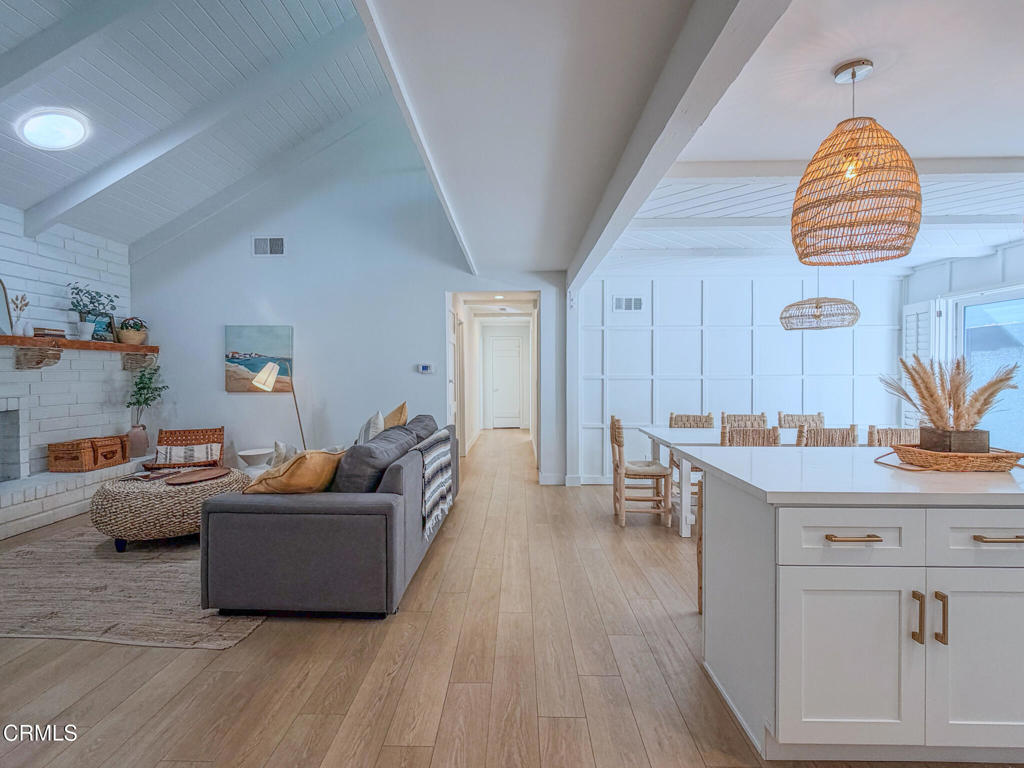 MLS #V1-33488 image #6