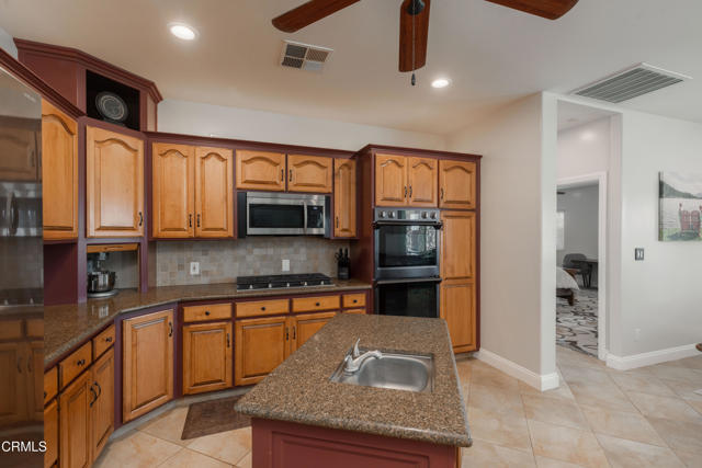 MLS #V1-33490 image #14