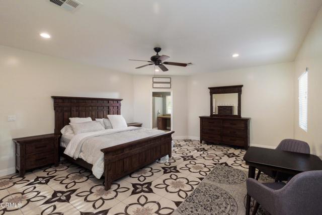 MLS #V1-33490 image #19