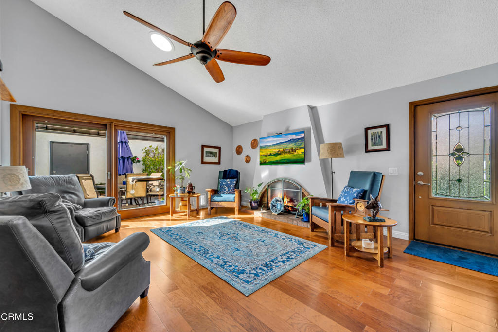 MLS #V1-33491 image #3