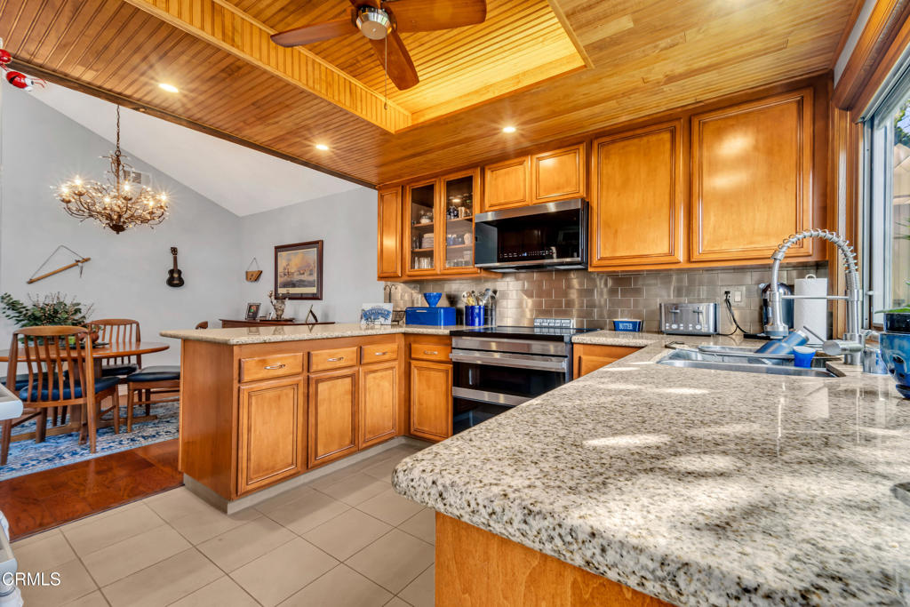 MLS #V1-33491 image #6