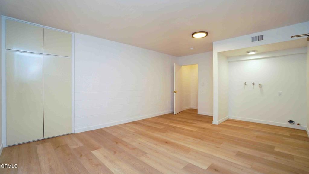 MLS #V1-33496 image #25