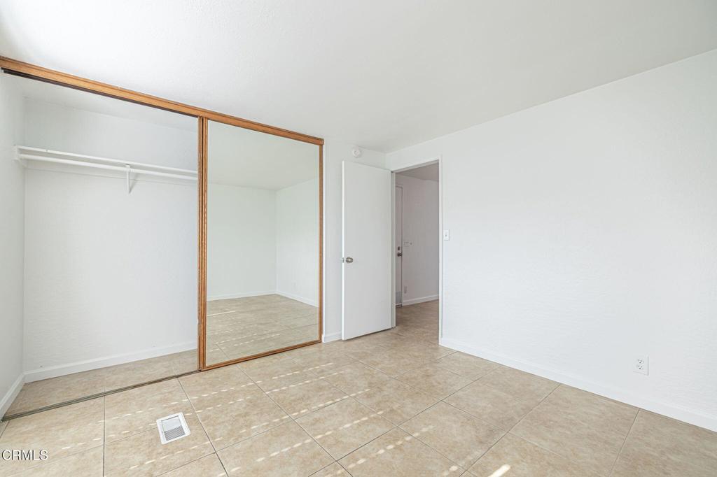 MLS #V1-33500 image #20