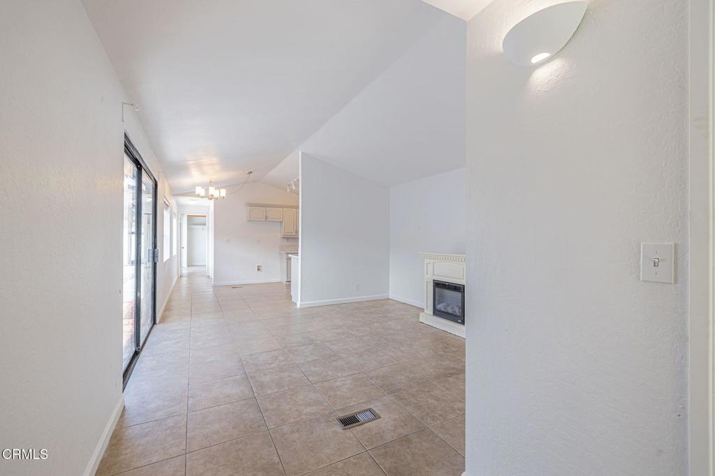 MLS #V1-33500 image #4