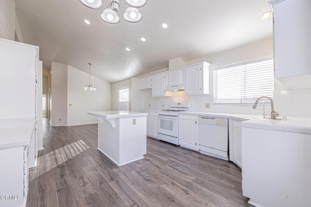 MLS #V1-33504 image #17