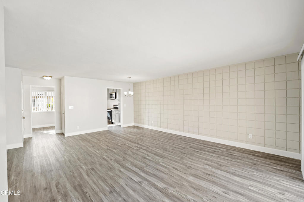 MLS #V1-33505 image #9