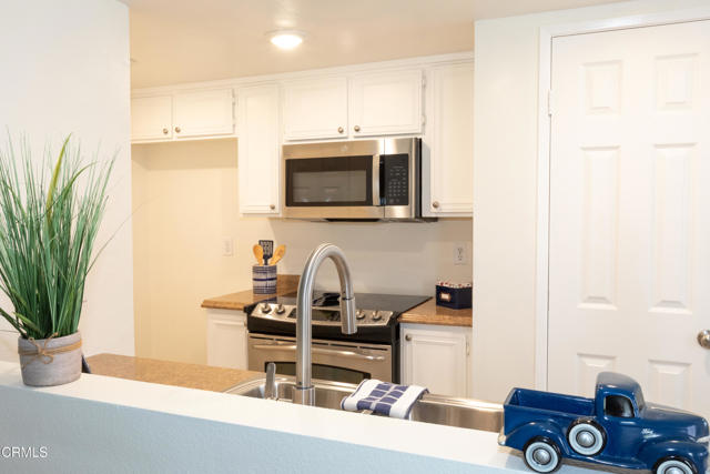 MLS #V1-33514 image #15