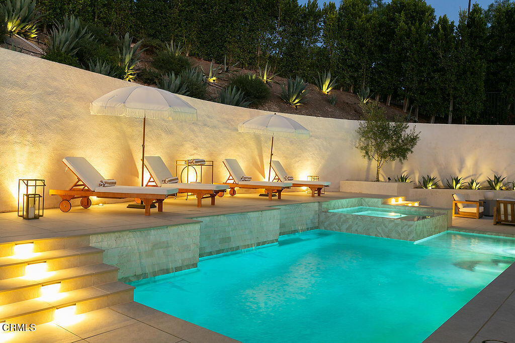 MLS #V1-33515 image #73