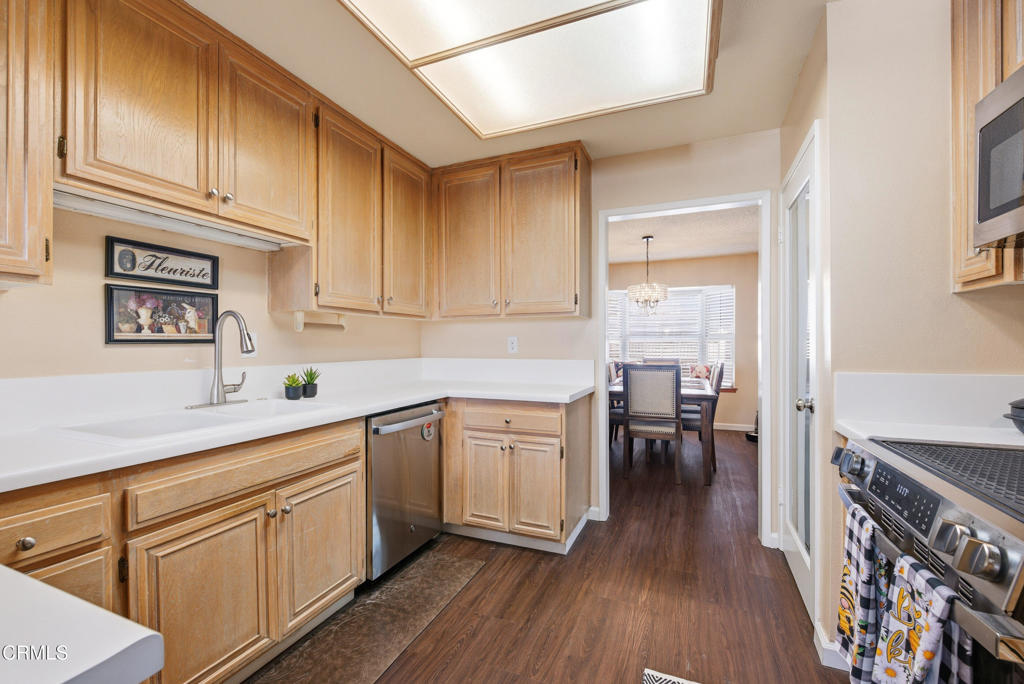 MLS #V1-33517 image #12