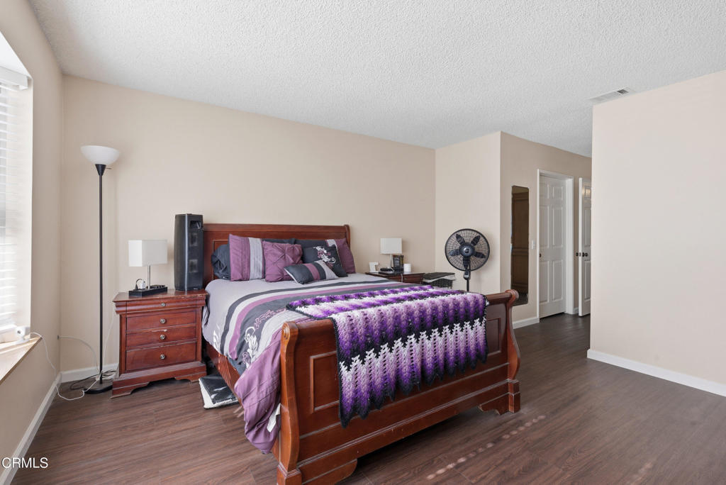 MLS #V1-33517 image #23