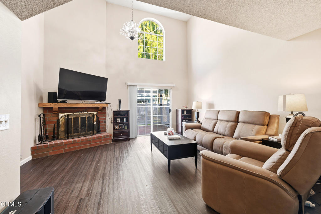 MLS #V1-33517 image #4