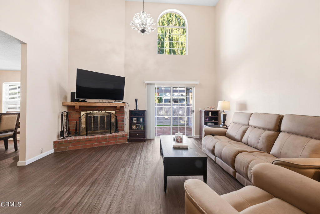 MLS #V1-33517 image #5