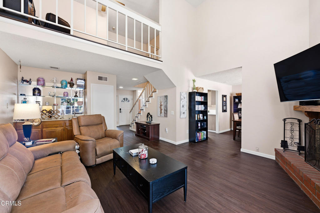 MLS #V1-33517 image #7