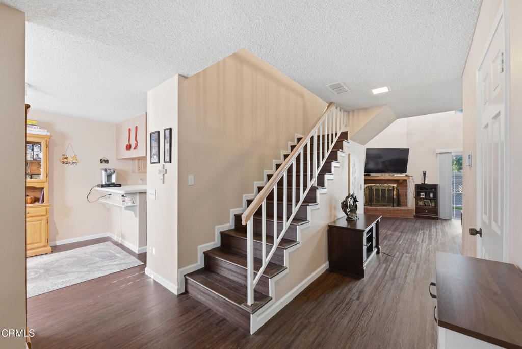 MLS #V1-33517 image #8