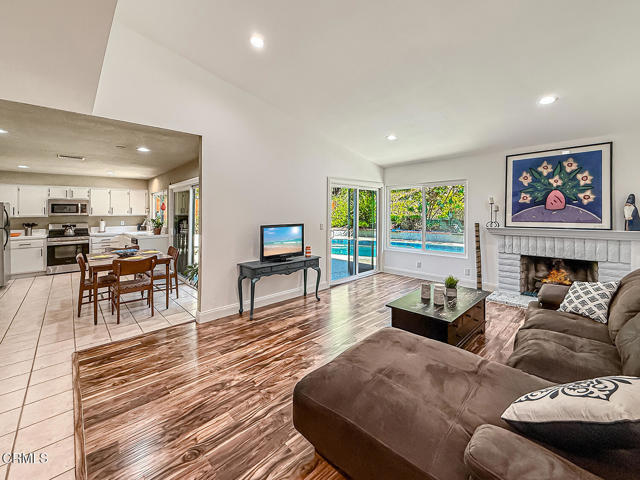 MLS #V1-33522 image #5