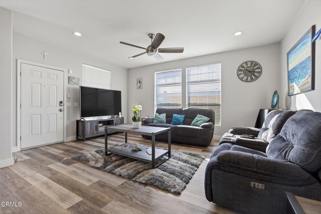 MLS #V1-33526 image #7