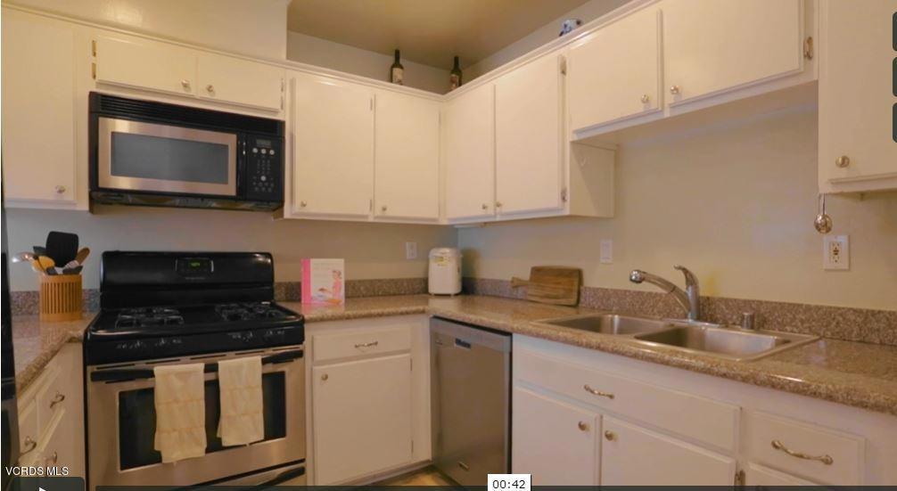 MLS #V1-33531 image #11