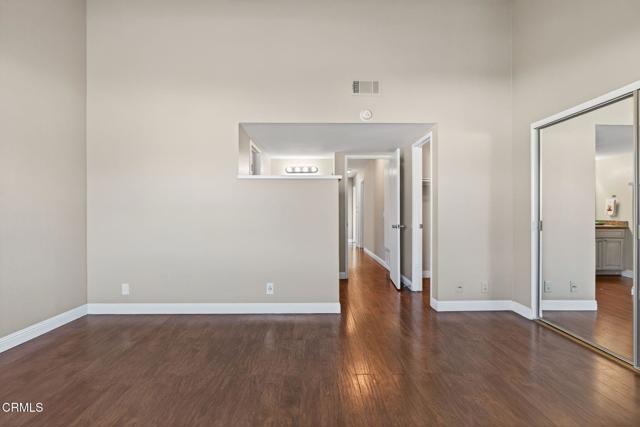 MLS #V1-33532 image #26