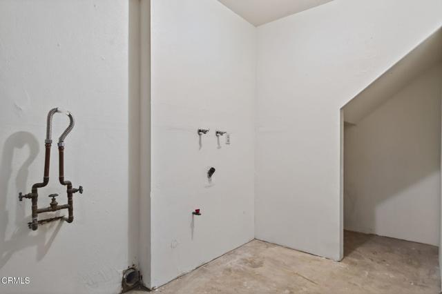 MLS #V1-33532 image #32