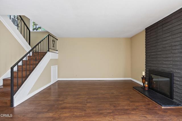 MLS #V1-33532 image #5