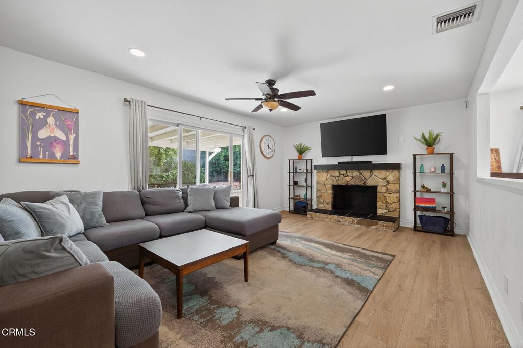 MLS #V1-33534 image #6