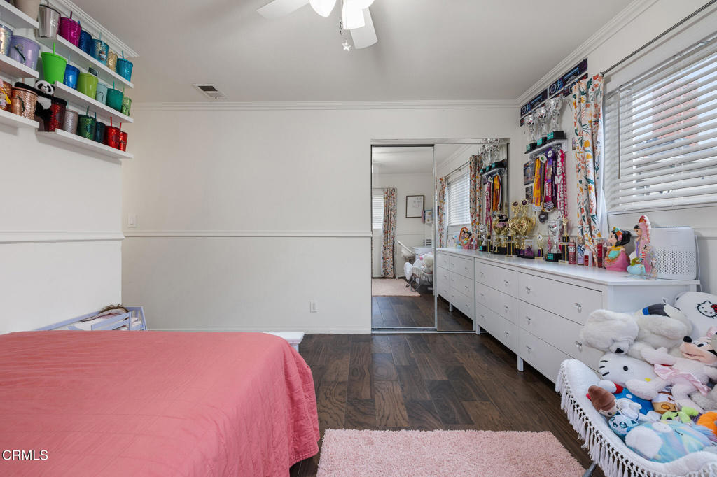 MLS #V1-33535 image #26