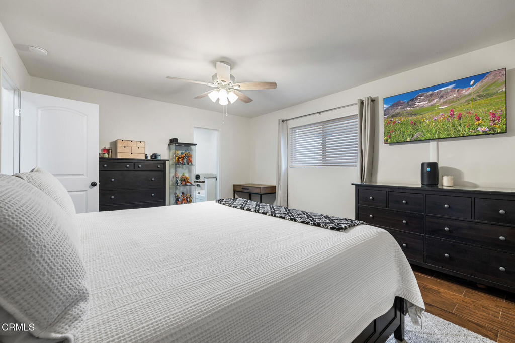 MLS #V1-33535 image #32