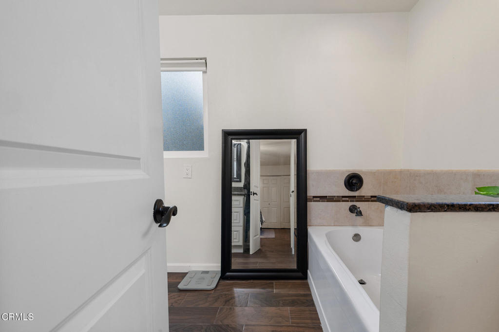 MLS #V1-33535 image #33