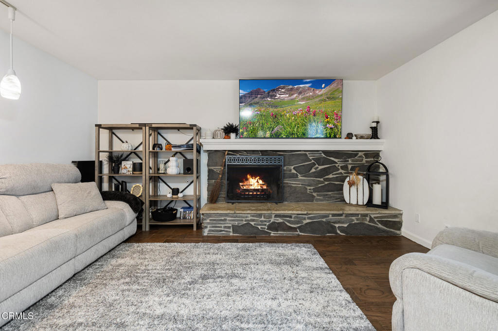 MLS #V1-33535 image #5