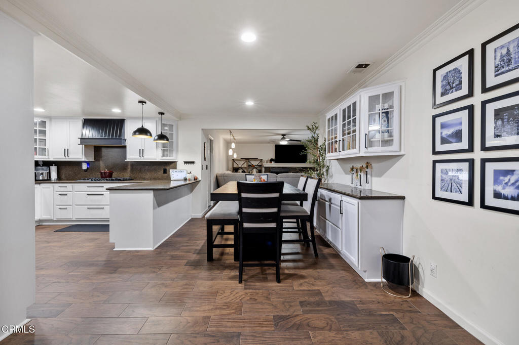 MLS #V1-33535 image #9