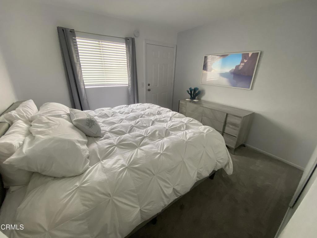 MLS #V1-33537 image #5