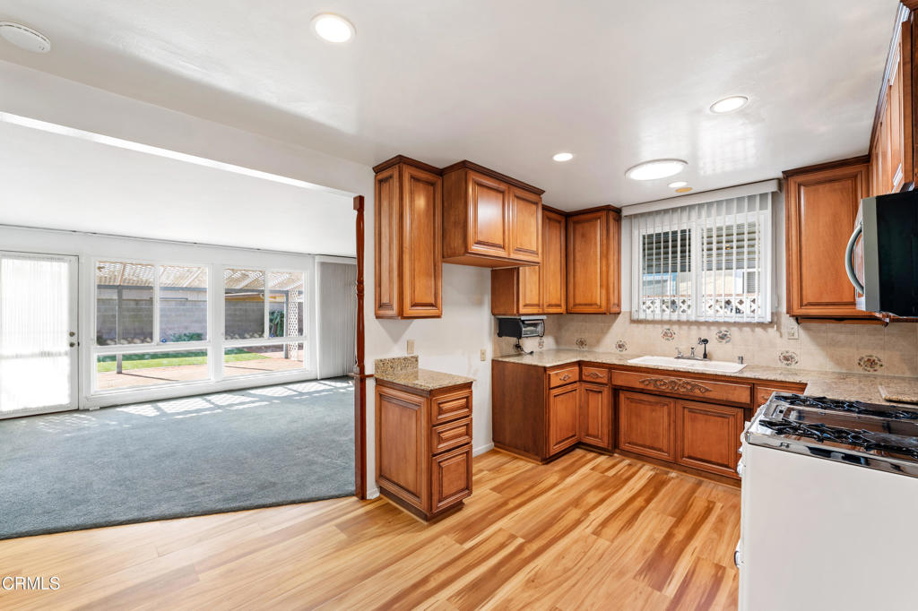 MLS #V1-33544 image #12