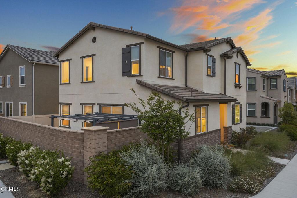 MLS #V1-33546 image #3