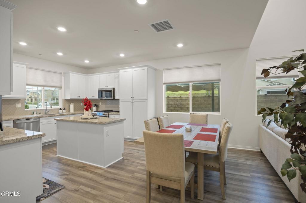 MLS #V1-33546 image #5