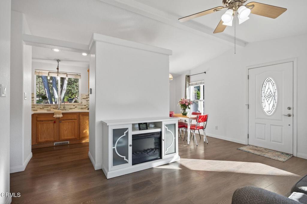 MLS #V1-33547 image #11