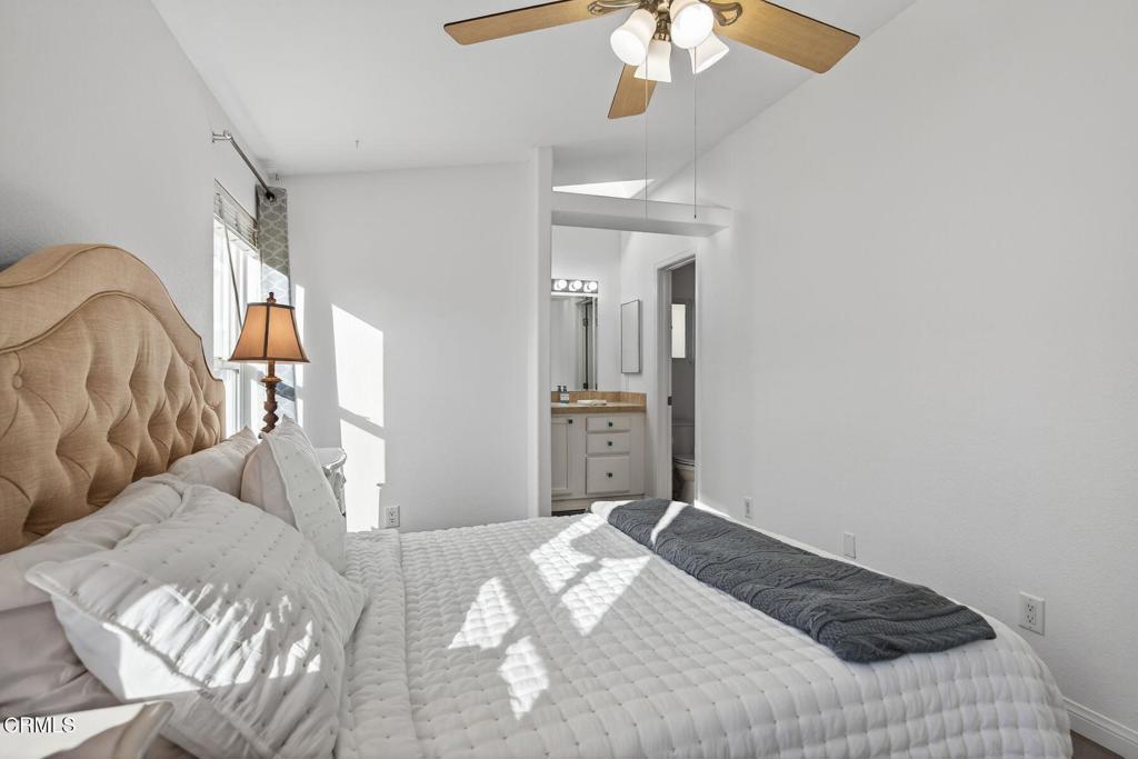 MLS #V1-33547 image #16